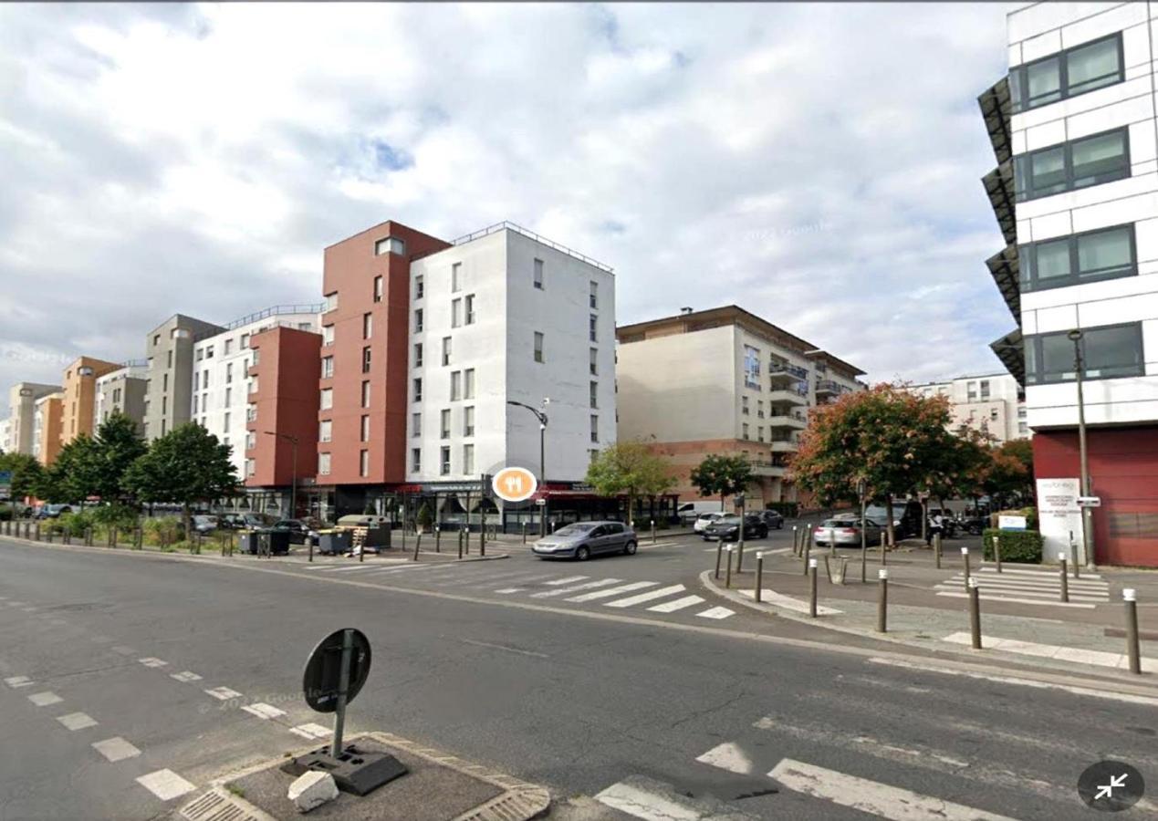 شقة 2 Pieces Proche Du Centre Paris 15 Min روسني سو بوا المظهر الخارجي الصورة